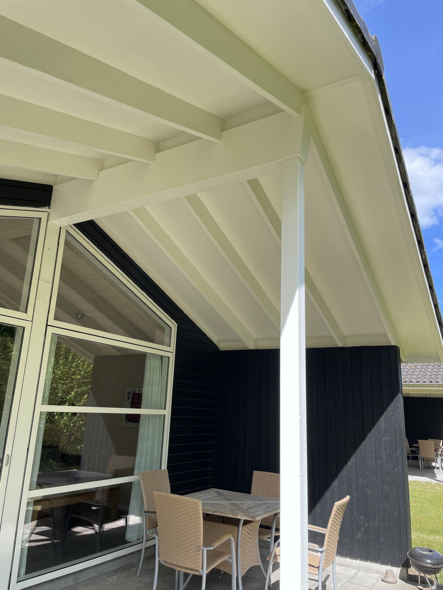 eec4cce3-6871-4adf-9191-d1ea6e83c86e